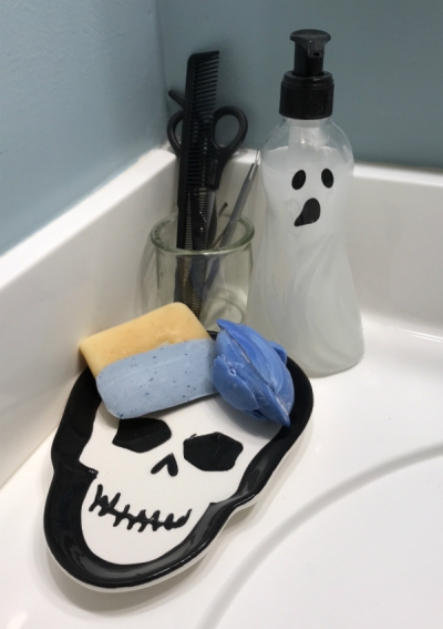 Halloween Bathroom 2